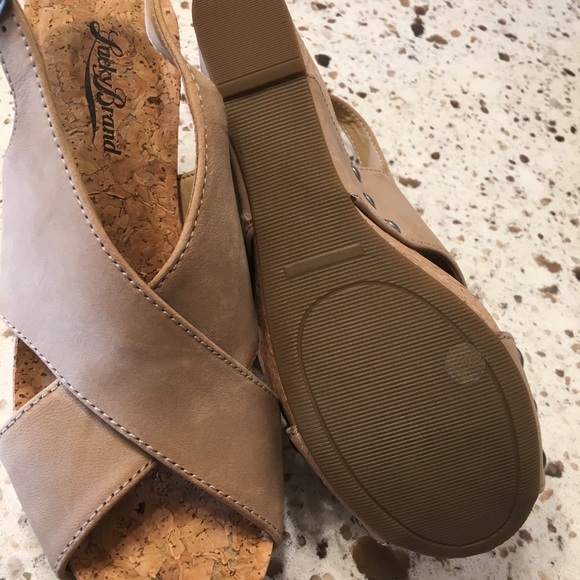 NWOT Lucky Brand Cork sandals - Picture 6 of 7